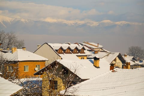 Balcony/Terrace, Mountain view