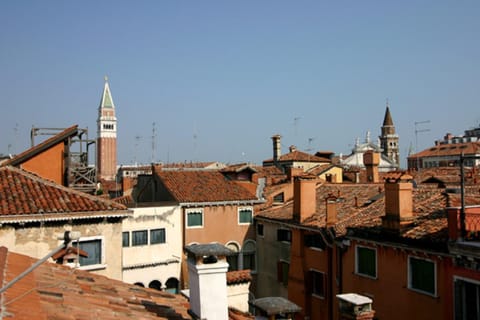 Nearby landmark, View (from property/room), City view