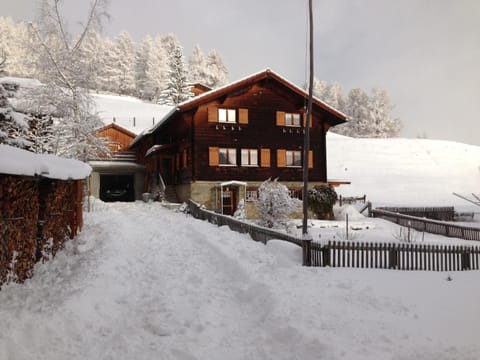 Chalet Nidus Montis Chalet in Canton of Grisons