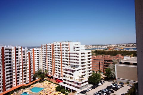 Pool view, River view