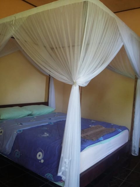 Surya Homestay Bed and Breakfast in West Selemadeg