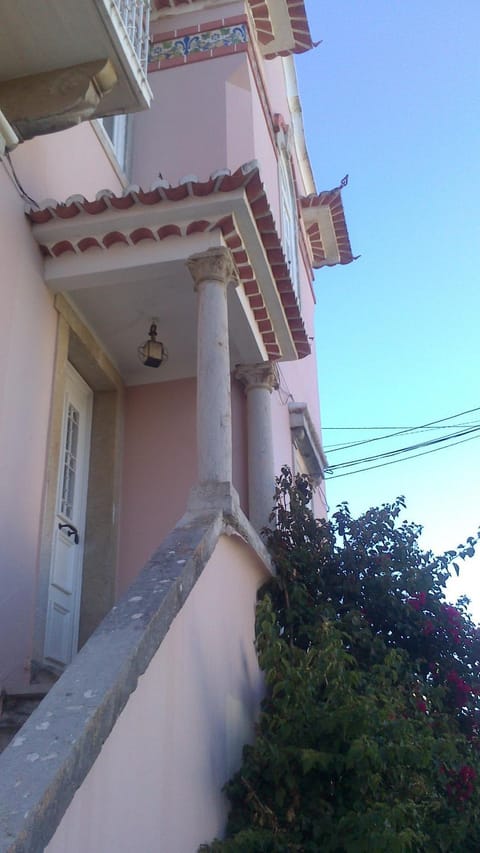 Villa Charme Condominio in Estoril
