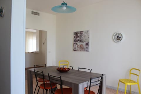 Aduepassidalmare Apartment in Apulia