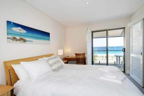 The Sea Breeze Penthouse Apartment Appartement in Perth
