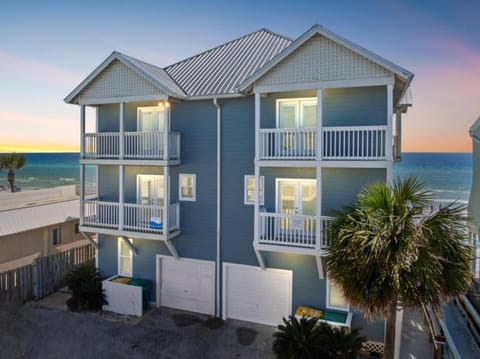Pointe of View House in Destin
