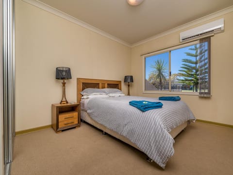 Seafront Unit 49 Moradia in Jurien Bay