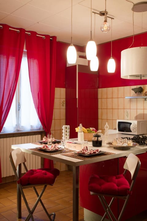 Food and drinks, Dining area