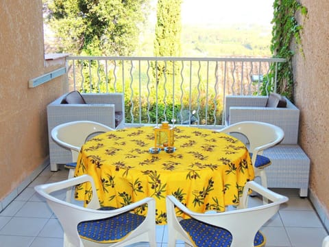 Balcony/Terrace, Mountain view