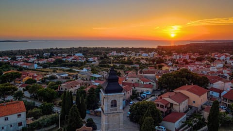 Bird's eye view, Open Air Bath