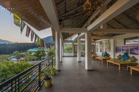 Balcony/Terrace, Mountain view