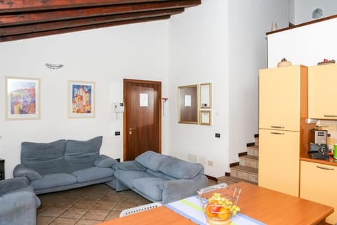 Holiday Home Thomas and Friends Condo in Brenzone sul Garda