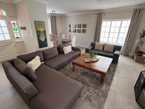 Anesta House Villa in Stellenbosch