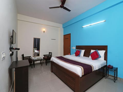 Hotel Akash Palace Alojamiento y desayuno in Noida