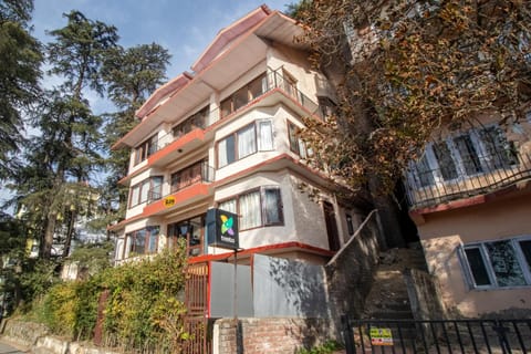 Itsy By Treebo - Avantika With Forest View Hotel in Shimla