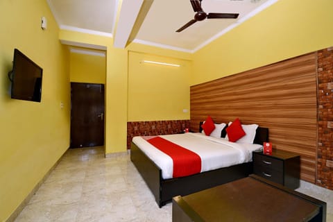 OYO Flagship Maira Residency Hotel in Dehradun