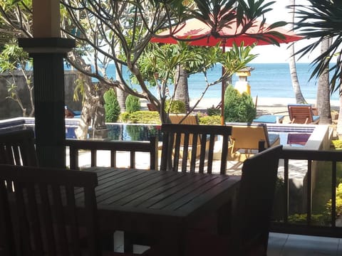 Bintang Beach Villa Übernachtung mit Frühstück in Abang