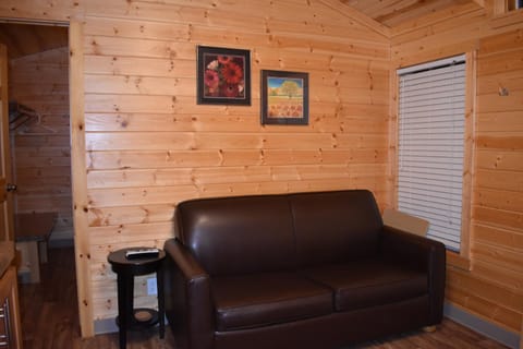 Tall Chief Camping Resort Cottage 4 Campground/ 
RV Resort in King County