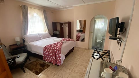 Lynns Guest House Bed and Breakfast in Zimbabwe