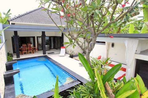 Garden, Balcony/Terrace, Swimming pool