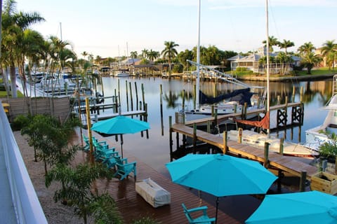 Latitude 26 Waterfront Boutique Resort - Fort Myers Beach Inn in Lee County