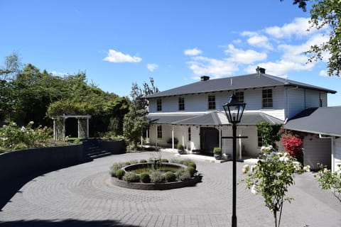 Bellevue Boutique Lodge Bed and Breakfast in Taupo