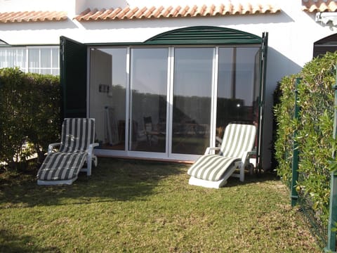 Garden, Balcony/Terrace