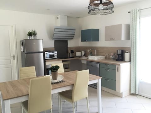 Gîte de Roches Toucan House in Centre-Val de Loire