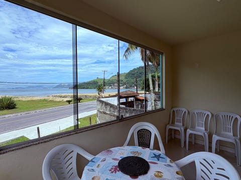 Natural landscape, View (from property/room), Balcony/Terrace, Seating area, Dining area, Sea view