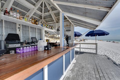 Lounge or bar, Beach, Alcoholic drinks