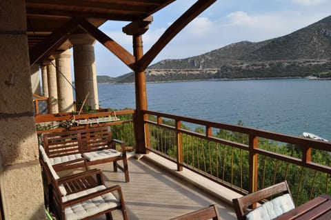 Into The Blue Apartment Appartement in Peloponnese Region