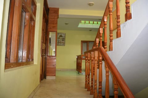AbodeHome Cottage villa in Manali