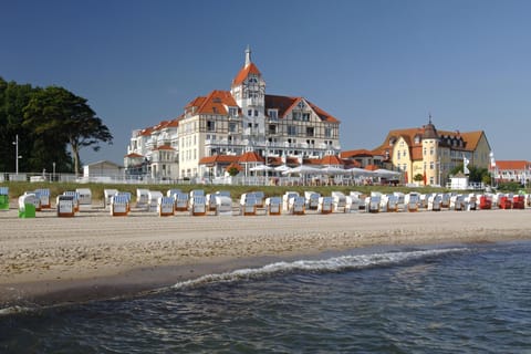 Facade/entrance, Beach