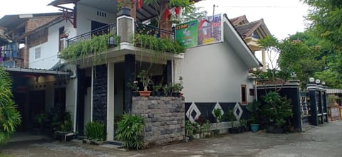 ADA Homestay Urlaubsunterkunft in Special Region of Yogyakarta