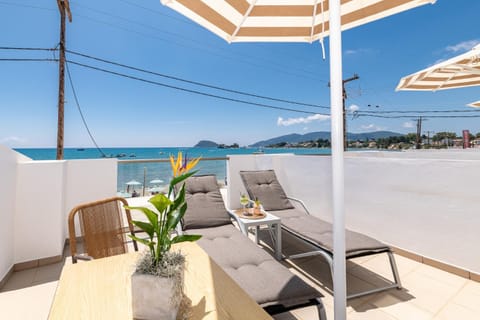 Patio, Day, View (from property/room), Balcony/Terrace, Seating area, Sea view