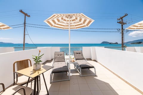 Patio, Balcony/Terrace, Seating area, Sea view