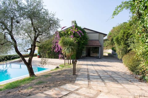 Villa Elysium Villa in Torri del Benaco