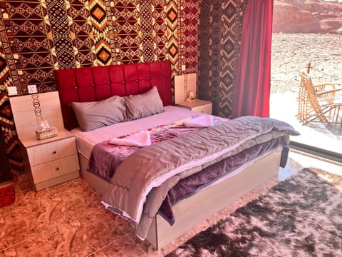 Wadi Rum Sky Tours & Camp Terrain de camping /
station de camping-car in South District