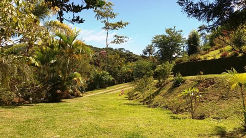 Refúgio do Azzi House in Sao Jose dos Campos