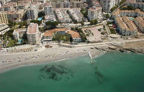 Property building, Bird's eye view, View (from property/room), City view, City view, Sea view, Sea view