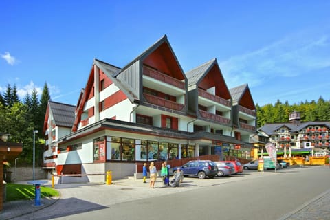 Property building, Shopping Area