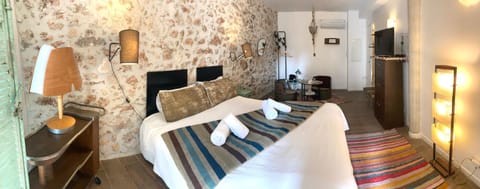 Pitibi Maison d'Hote Bed and Breakfast in Sanary-sur-Mer
