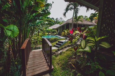 Maylie Bali Villa & Bungalows Bed and Breakfast in North Kuta