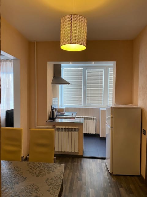 Photo of the whole room, Dining area, stove, kitchen