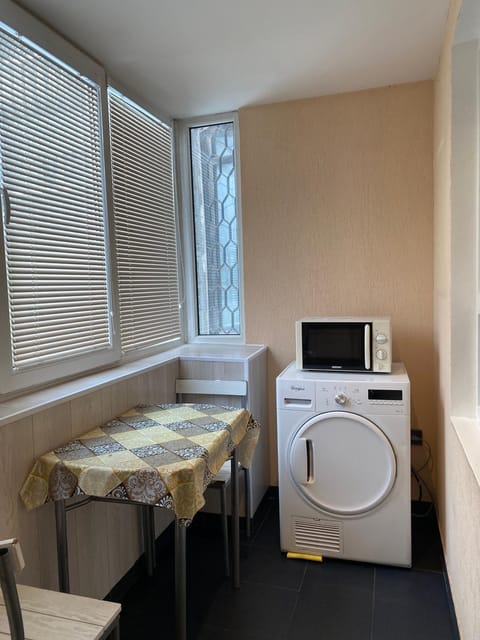 Dining area, minibar, dryer, kitchen