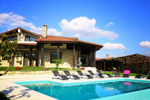 Patio, Garden, Swimming pool