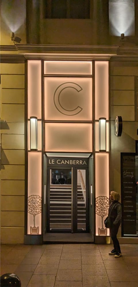 Hôtel Le Canberra Hotel in Cannes