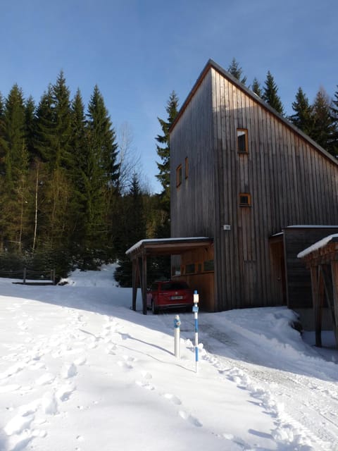 Facade/entrance, Day, Natural landscape, Winter, Skiing, On site, Mountain view