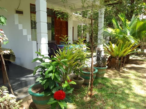 Freedom Home Stay Vacation rental in Dambulla