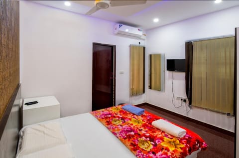 Rams Guest House Near Sree Chithra and RCC Bed and Breakfast in Thiruvananthapuram