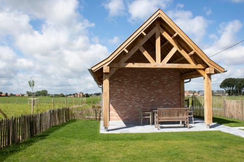 Toetindroaj House in Flanders